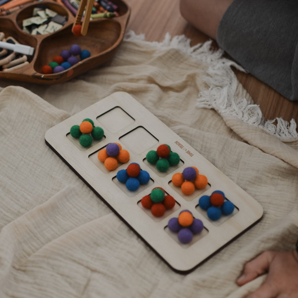 Felt Balls & Tongs Set